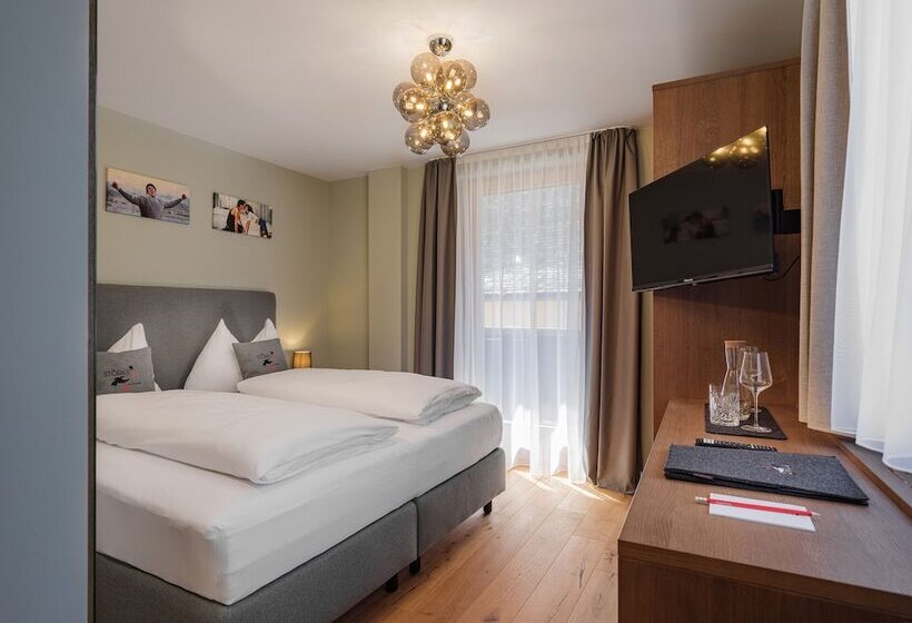 هتل Bad Hofgastein   The Storks   Adults Only   Ski Opening 29 November