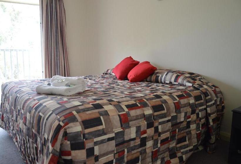 Bathurst Goldfields Motel At 428 Conrod Straight Mount Panorama