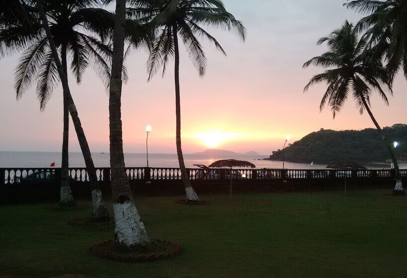 酒店 Beach Bay Cottages