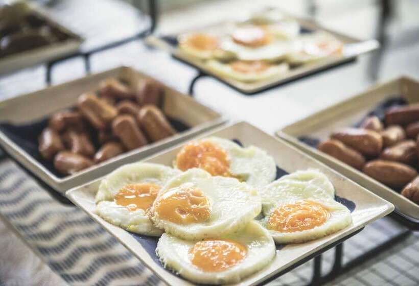 Blu Monkey Pooltara Krabi Hotel & Villas Pet Friendly