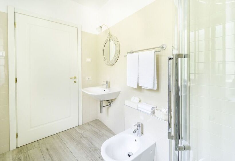 Отель Borgo Vecchio Locanda Di Charme