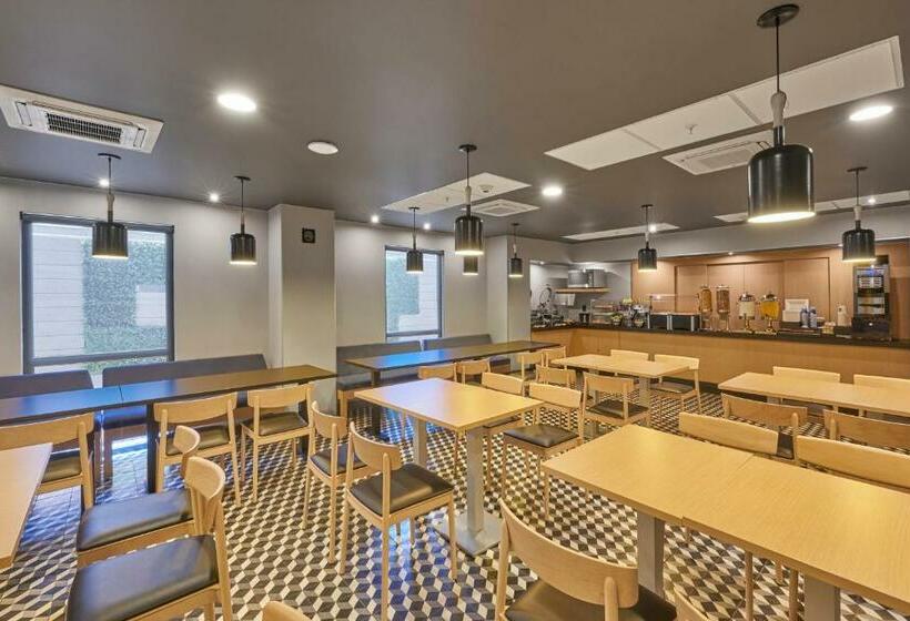 Отель City Express Plus By Marriott Ciudad De México Periférico Sur Tlalpan