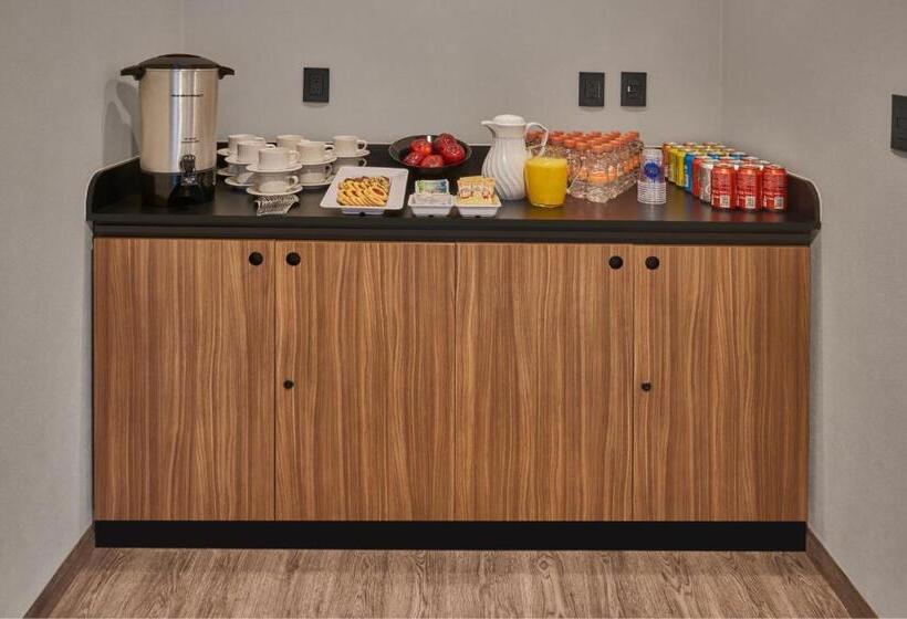 Отель City Express Plus By Marriott Ciudad De México Periférico Sur Tlalpan