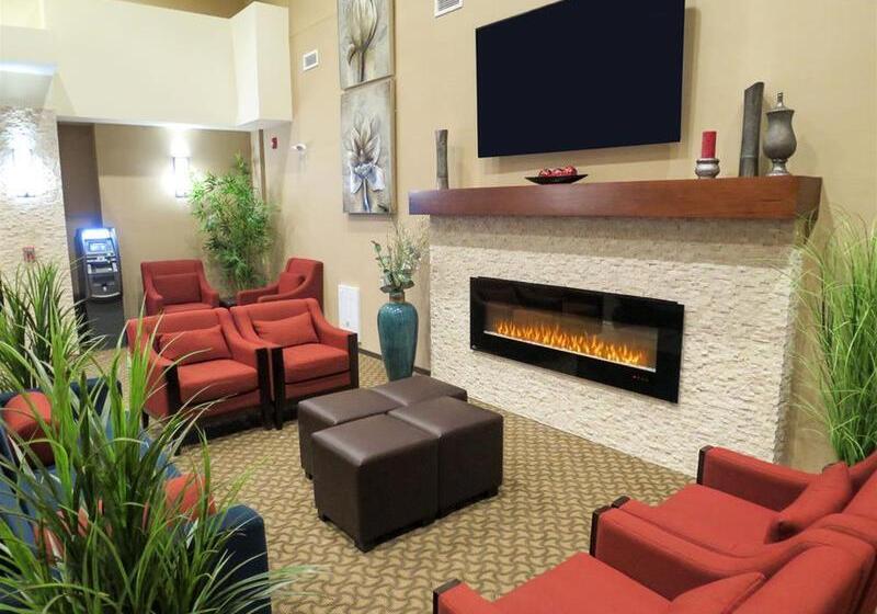 ホテル Comfort Suites Regina