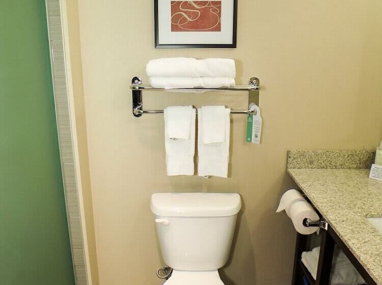 בית מלון כפרי Comfort Suites Regina