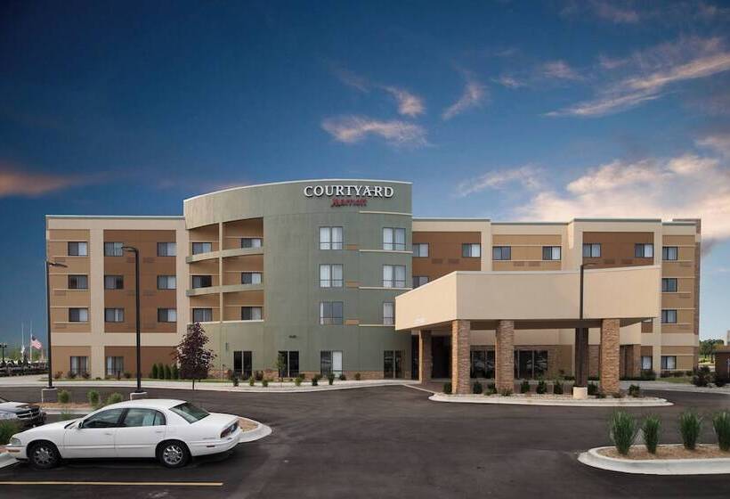 فندق Courtyard Bay City