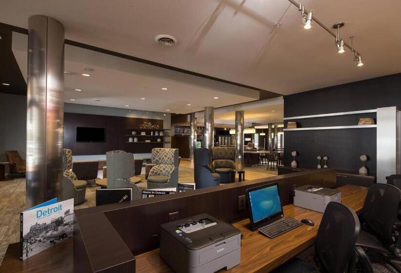 فندق Courtyard Bay City