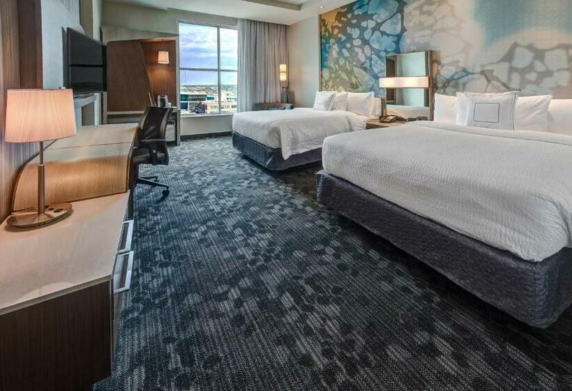 فندق Courtyard By Marriott Kansas City Downtown/convention Center