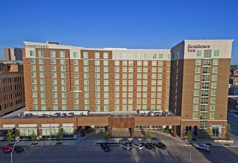 فندق Courtyard By Marriott Kansas City Downtown/convention Center