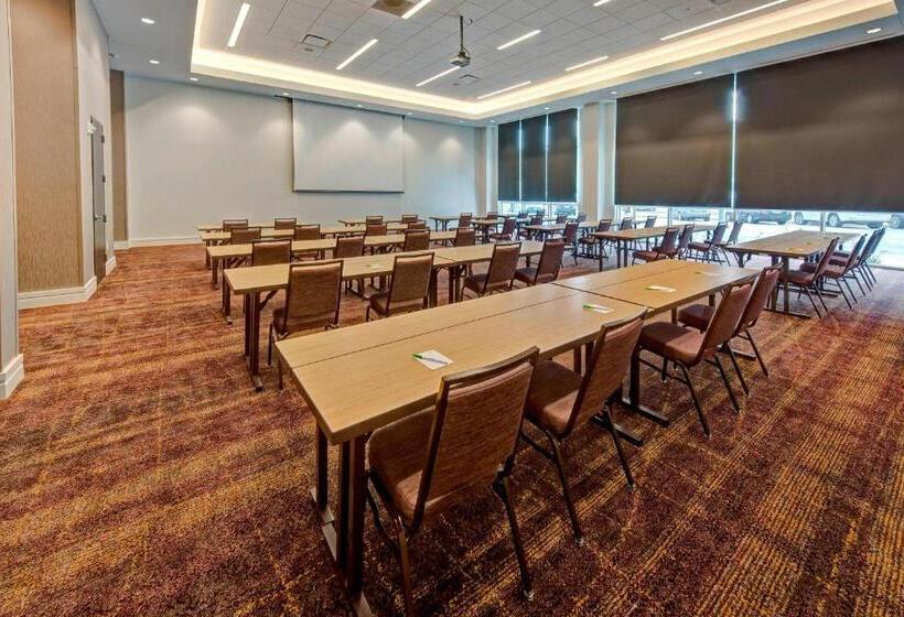 فندق Courtyard By Marriott Kansas City Downtown/convention Center