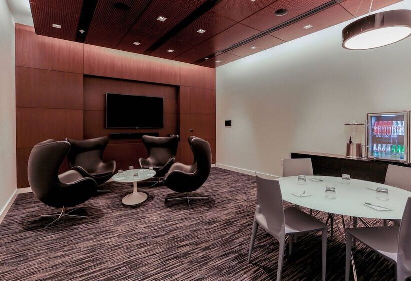 فندق Courtyard By Marriott Long Island City/new York Manhattan View