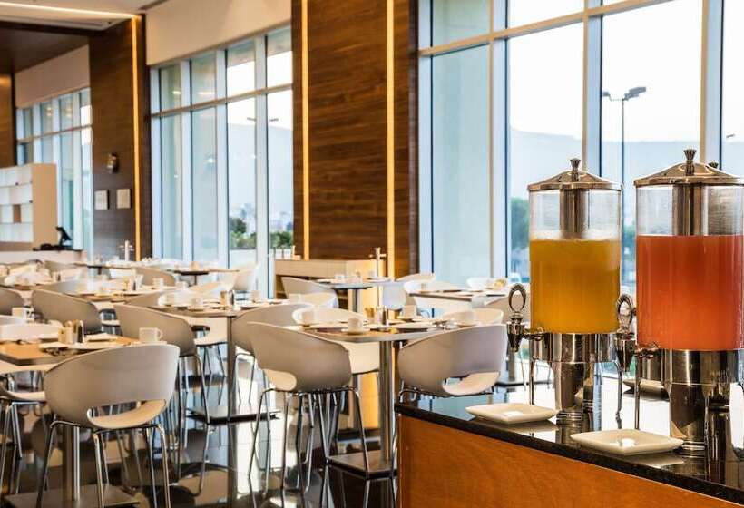 فندق Fiesta Inn Pachuca Gran Patio