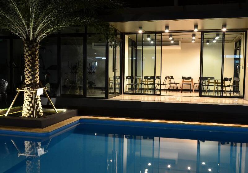 בית מלון כפרי Grand Marina Residence