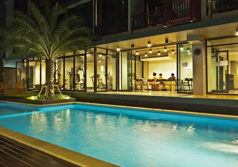 בית מלון כפרי Grand Marina Residence