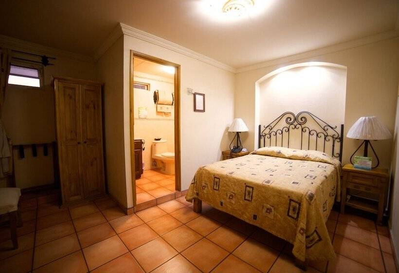 فندق Hacienda Del Sol