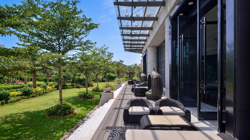 בית מלון כפרי Holiday Inn Haikou West Coast By Ihg