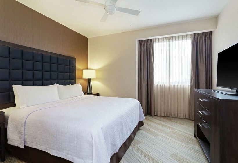 هتل Homewood Suites By Hilton Richmond Downtown