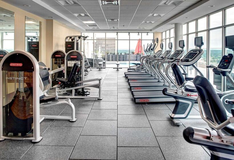 هتل Homewood Suites By Hilton Richmond Downtown