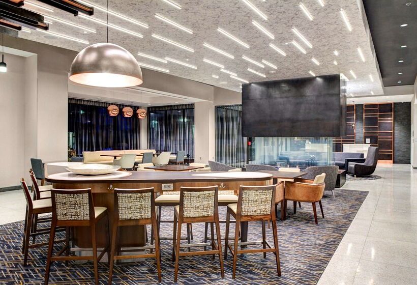 هتل Homewood Suites By Hilton Richmond Downtown