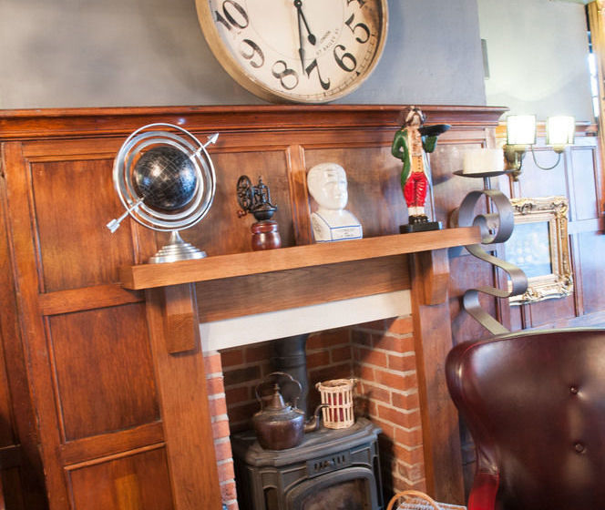 酒店 Huckleberrys Bar And Grill