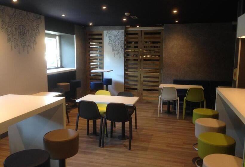 בית מלון כפרי Ibis Budget Caen Centre Gare