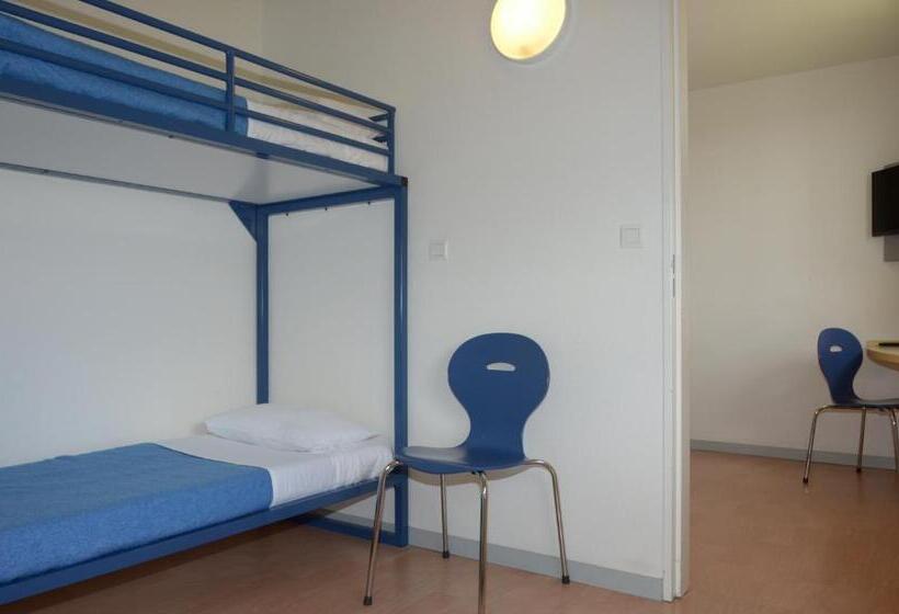 Отель Ibis Budget Nevers Varennes Vauzelles