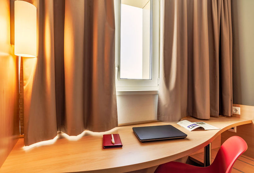 هتل Ibis Krasnodar Center