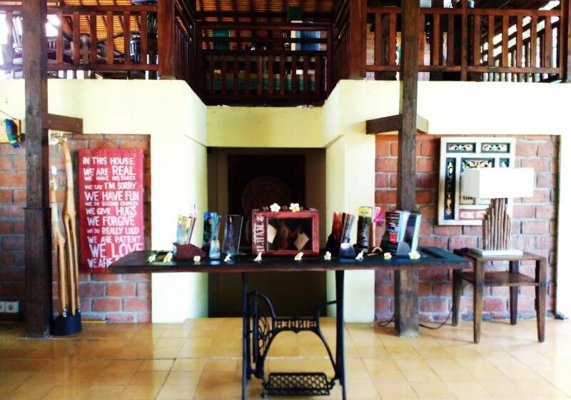 酒店 Kampung Cenik