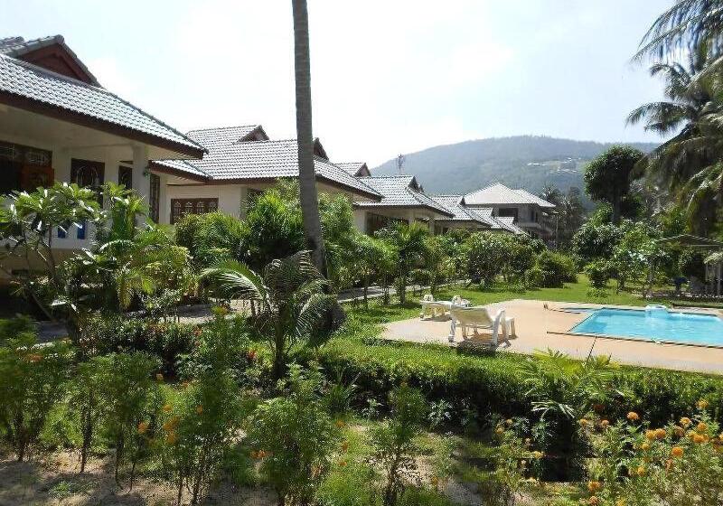 ホテル Krisada Beach Resort