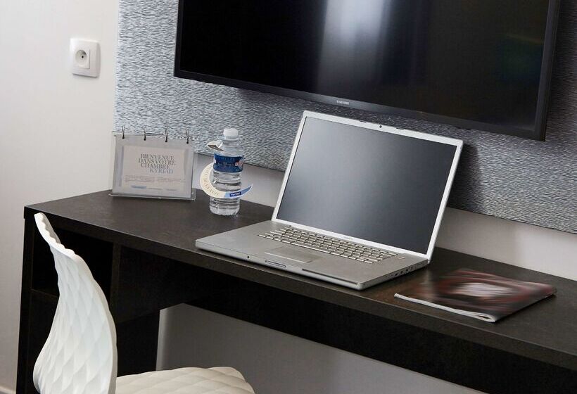 فندق Kyriad Marseille Blancarde Timone