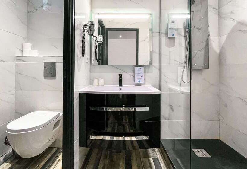 فندق Kyriad Marseille Blancarde Timone