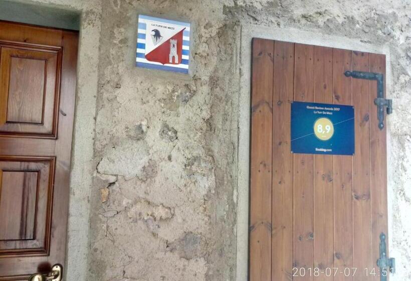 فندق La Turr De Mezz