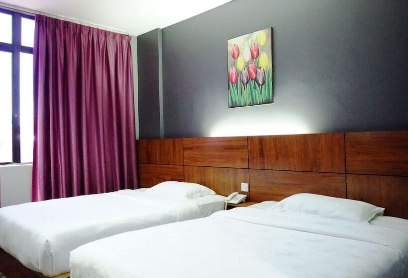 Отель Langgura Baron Resort