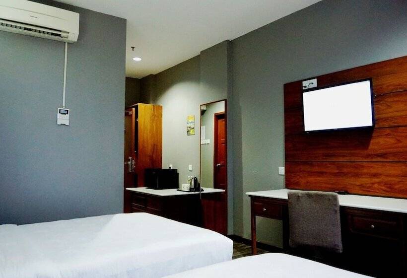 Отель Langgura Baron Resort