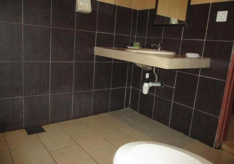 Отель Langgura Baron Resort