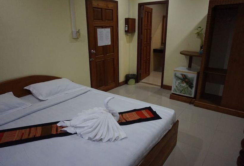 בית מלון כפרי Lankham