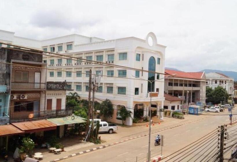 בית מלון כפרי Lankham