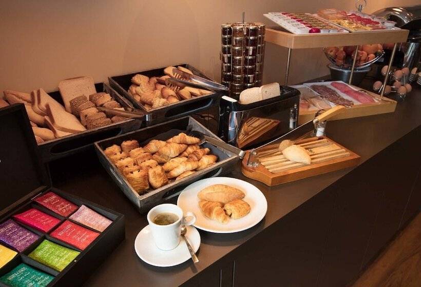 ホテル Montbriand Antony  Ancien Alixia