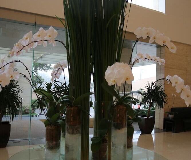 هتل Monticello Tagaytay