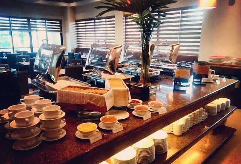 هتل Monticello Tagaytay