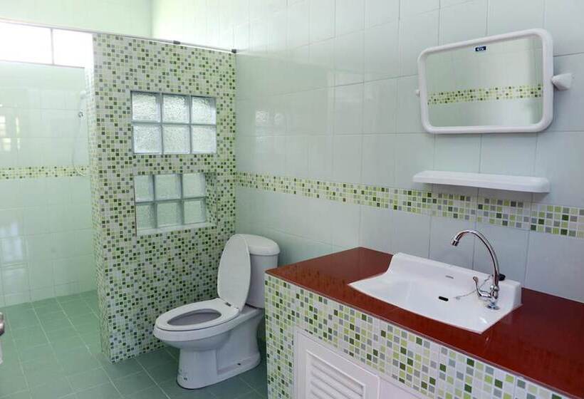 ホテル New Sunrise Village Maenam Beach