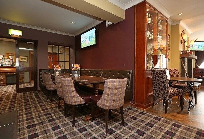 Отель Newburgh Inn