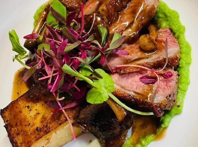 Отель Newburgh Inn