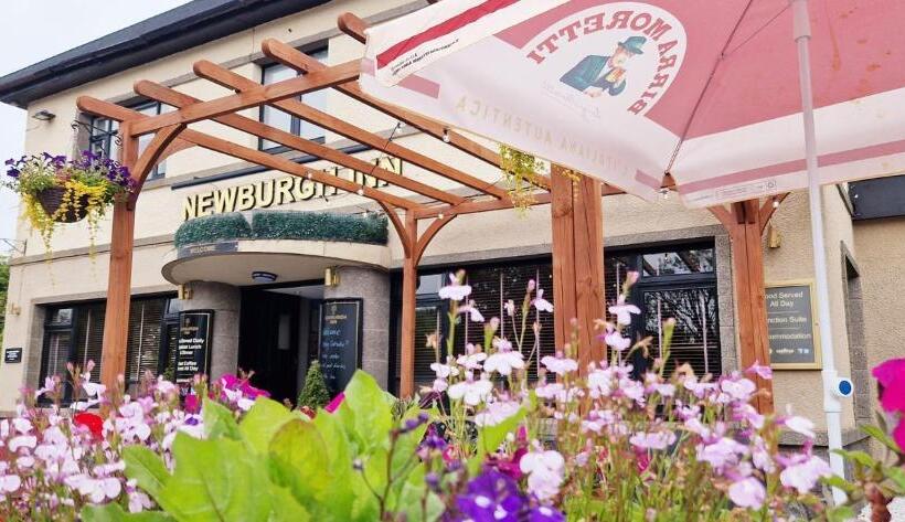 Отель Newburgh Inn