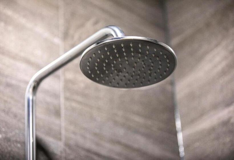 هتل Nightcap At Waterfront