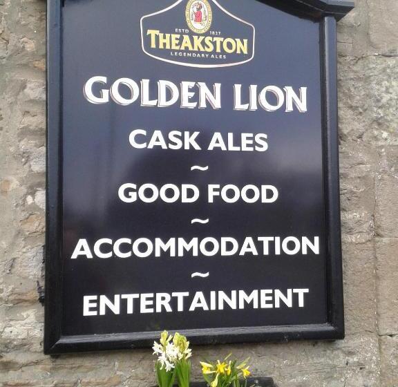 ホテル Old Coach House At The Golden Lion