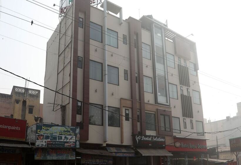 호텔 Oyo Rooms Near Railway Station Meerut