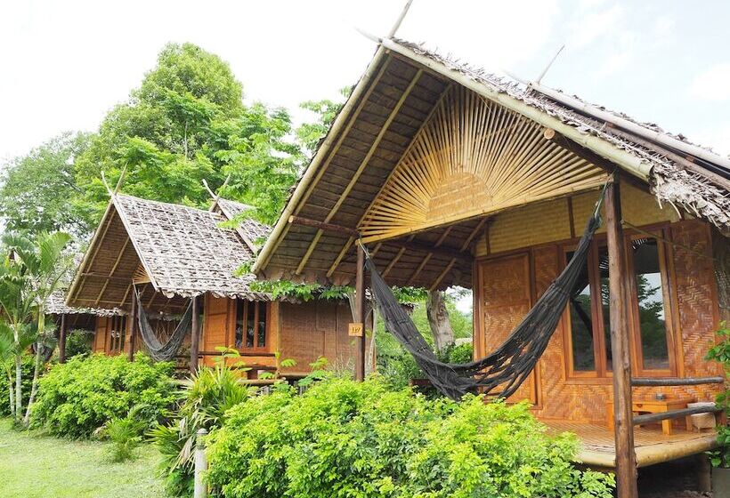 בית מלון כפרי Pai Country Hut