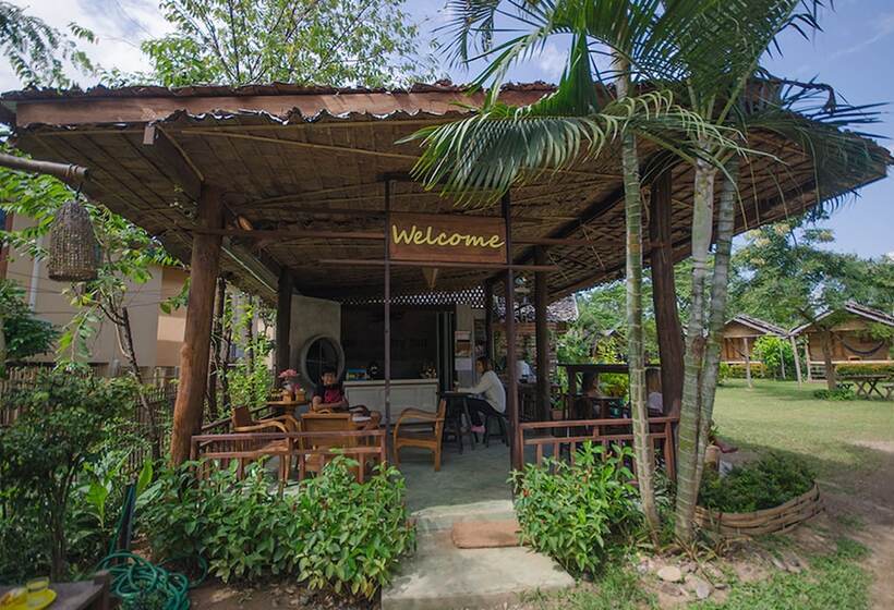 בית מלון כפרי Pai Country Hut