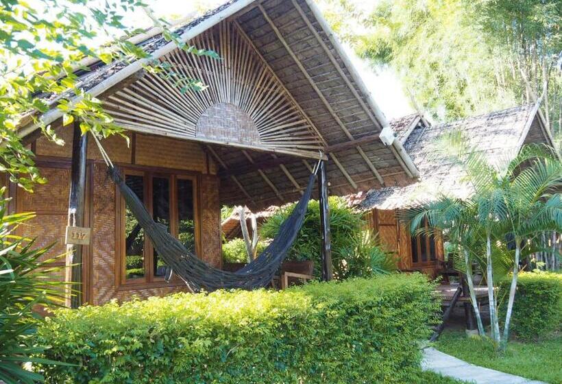 בית מלון כפרי Pai Country Hut